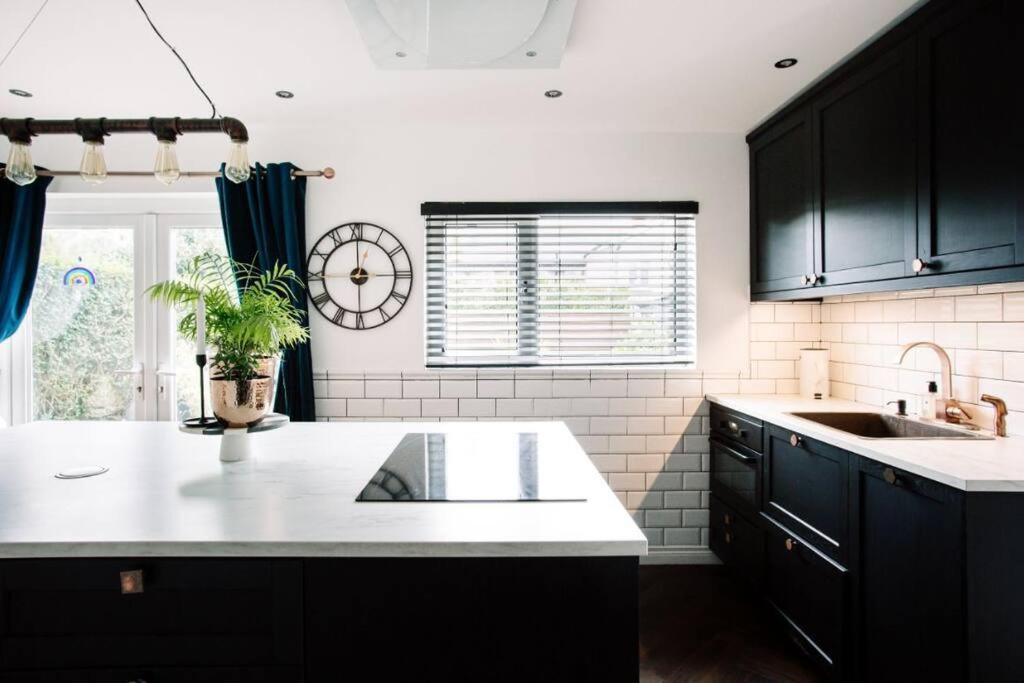 Modern & Stylish In The Heart Of Belfast