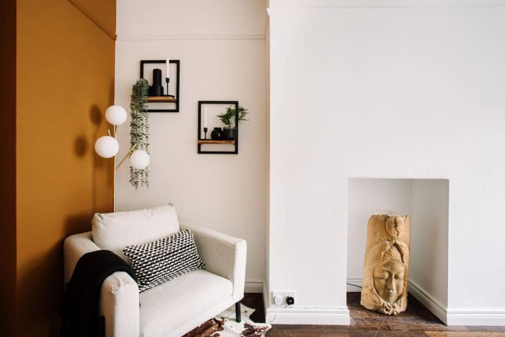 Modern & Stylish In The Heart Of *
