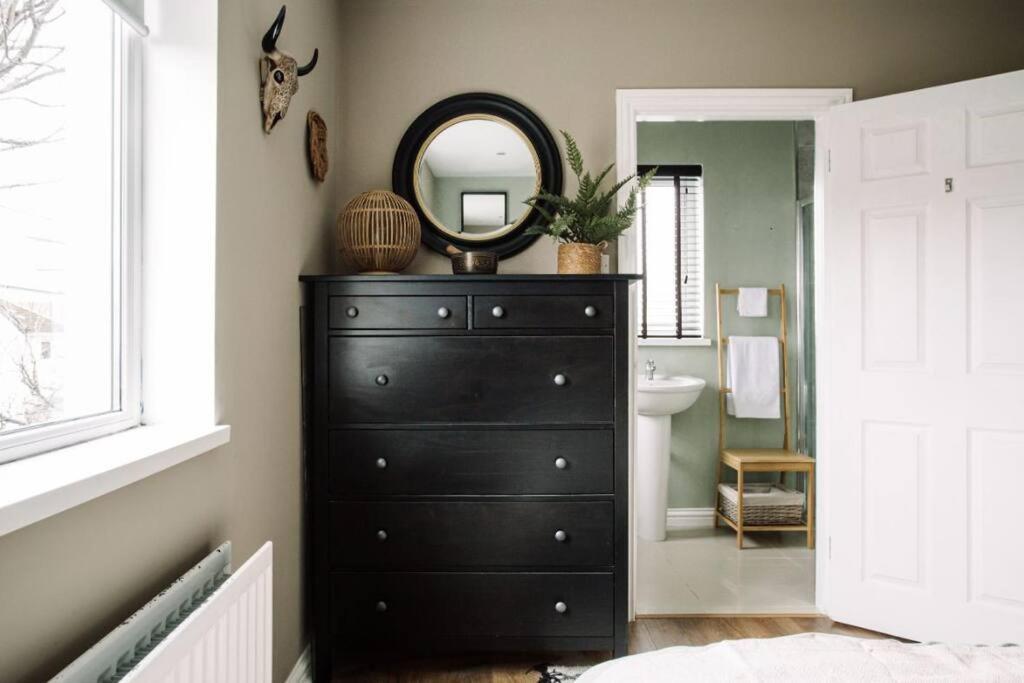 Modern & Stylish In The Heart Of Holiday home Belfast